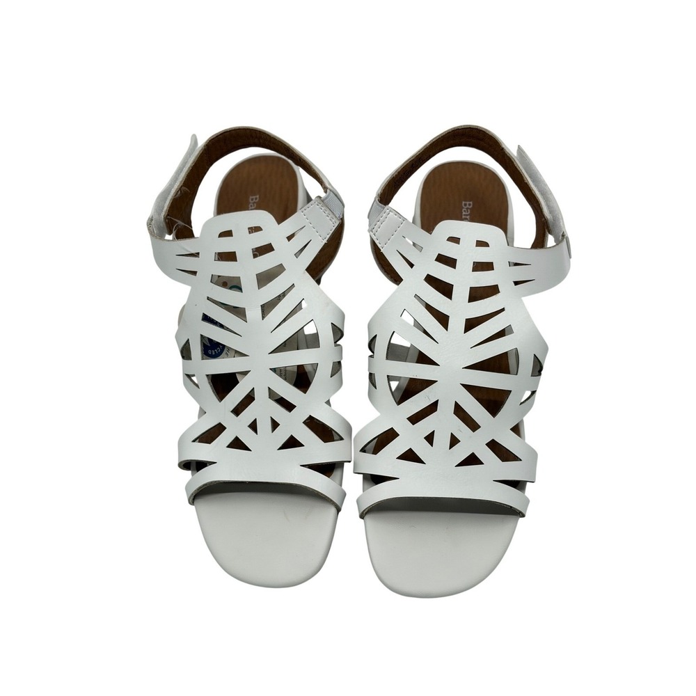 Baretraps Velvet White Laser Cut Block Heel Sandals Women's Size‎ 8.5 M - Picture 2 of 9